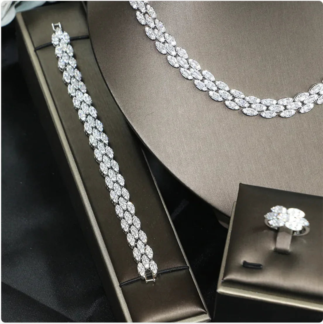 Beautiful Jewelry Set
